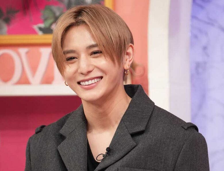 山田涼介　山崎紘菜