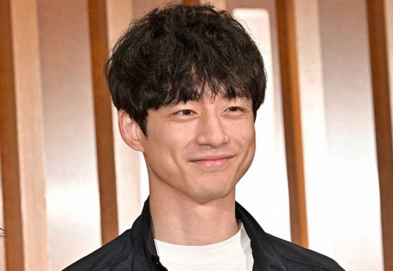 坂口健太郎 波瑠